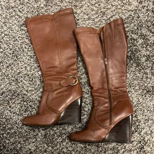 Audrey Brooke Size 6 Wedge Boots